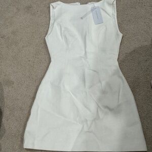 Chic White Sleeveless Mini Dress